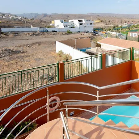 Pino Apartment, Montana La Data * San Bartolomé